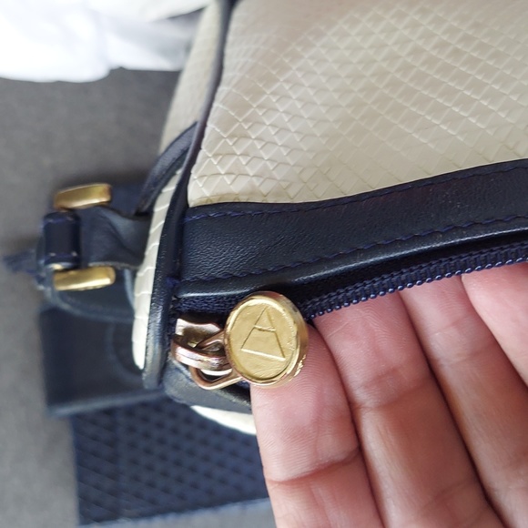 LIZ🔺️CLAIBORNE Vintage 1983 Shoulder Bag & Matching🔺️Wallet & KeyFob Set - Picture 14 of 16